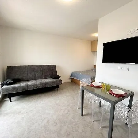 Cr290-010 T1 Avec Balcon -4 Couchages-canet En Roussillon