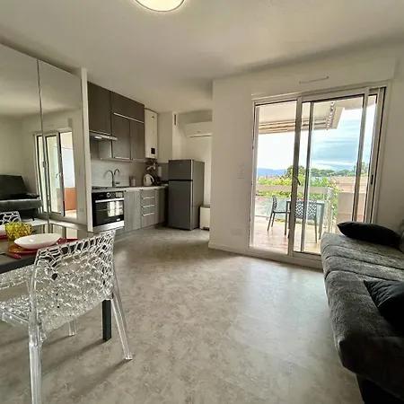 Cr290-010 T1 Avec Balcon -4 Couchages-canet En Roussillon Canet-en-Roussillon
